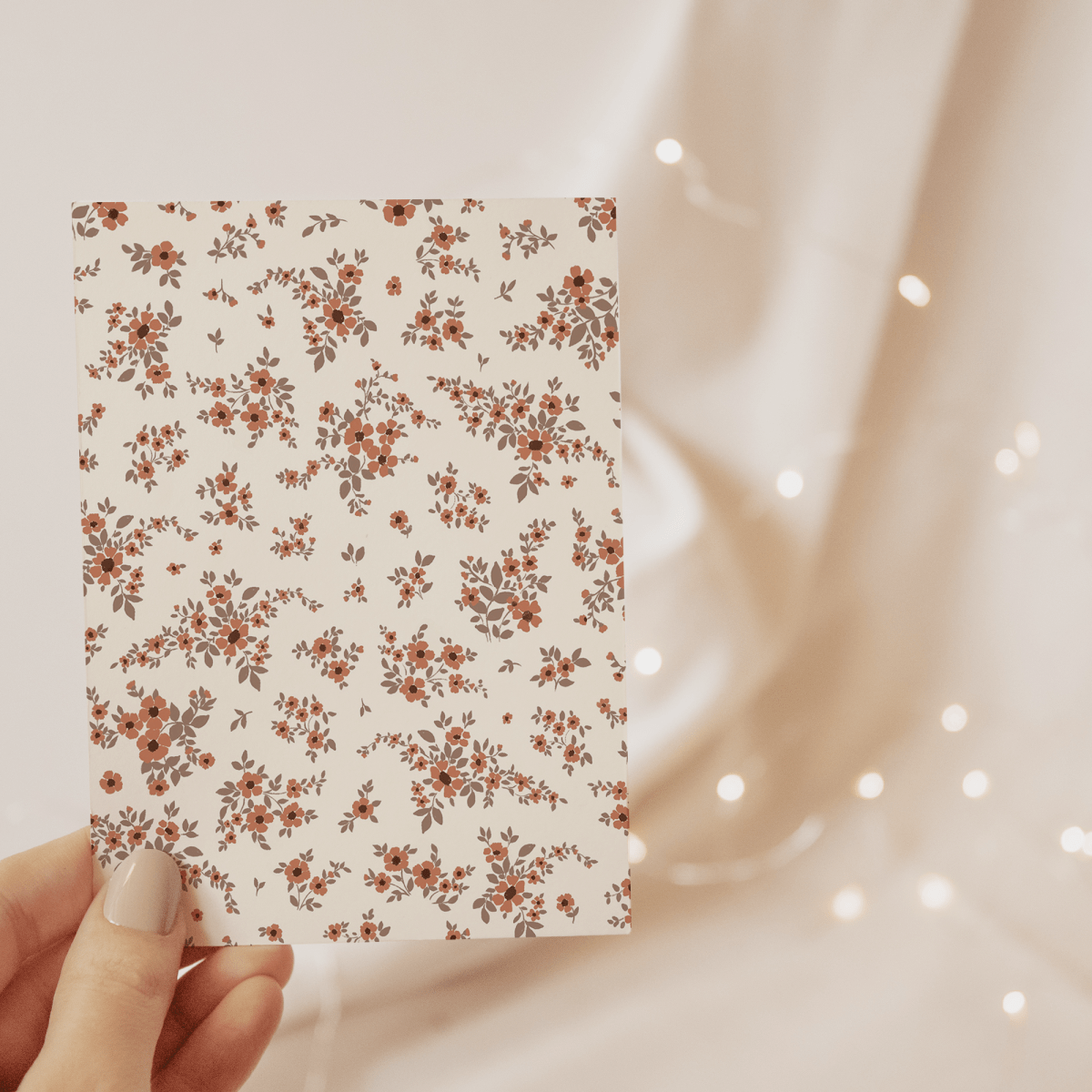 Limited Edition Postkarte "Blütenspiel"