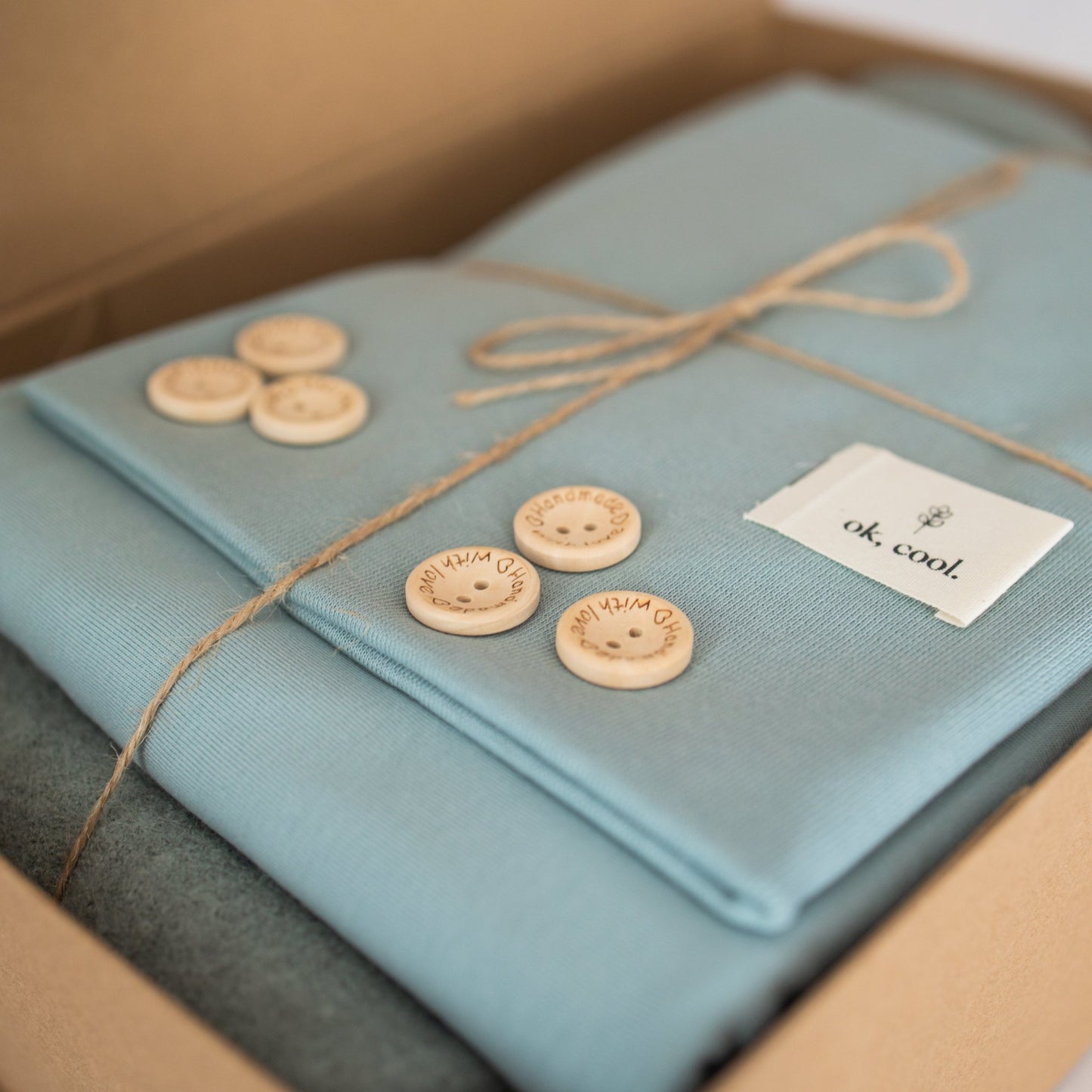 DIY-Nähbox "Merino Walk-Overall" Neutral - Würfel & Mütze