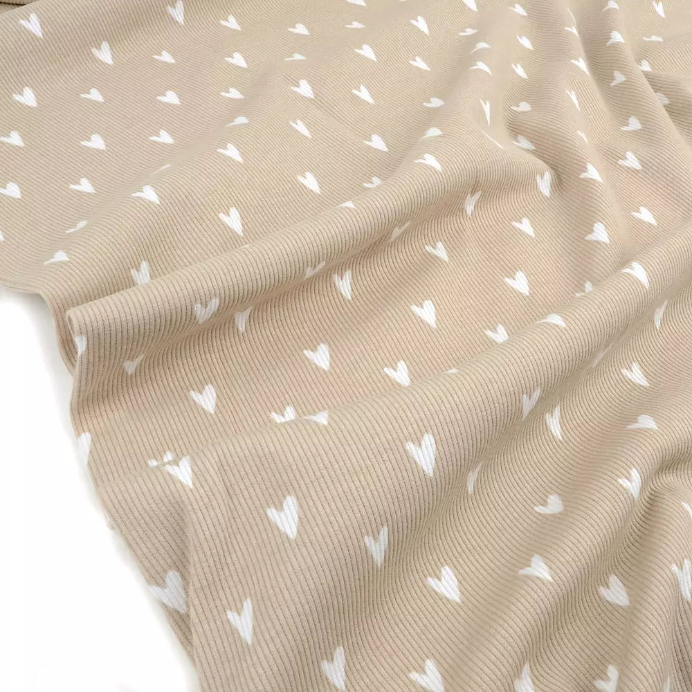 Tygdrömmar Bio Ribjersey "Hearts" Sand - Würfel & Mütze