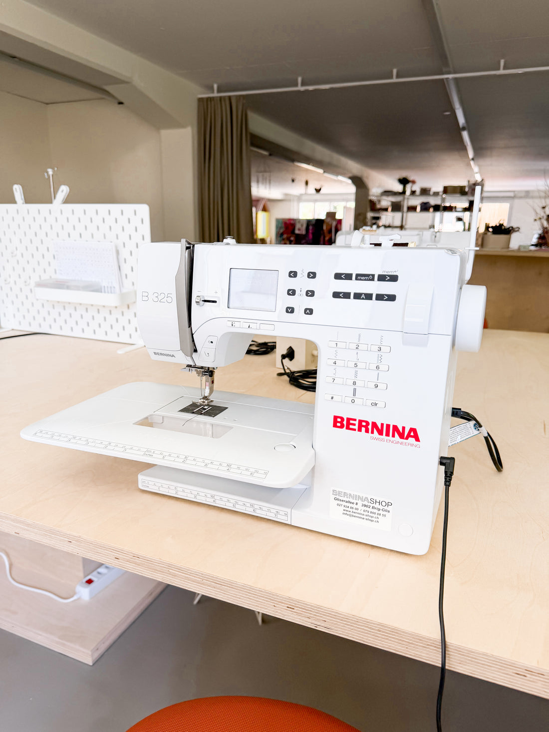 Nähmaschine Bernina B325 (altes Modell, gebraucht)