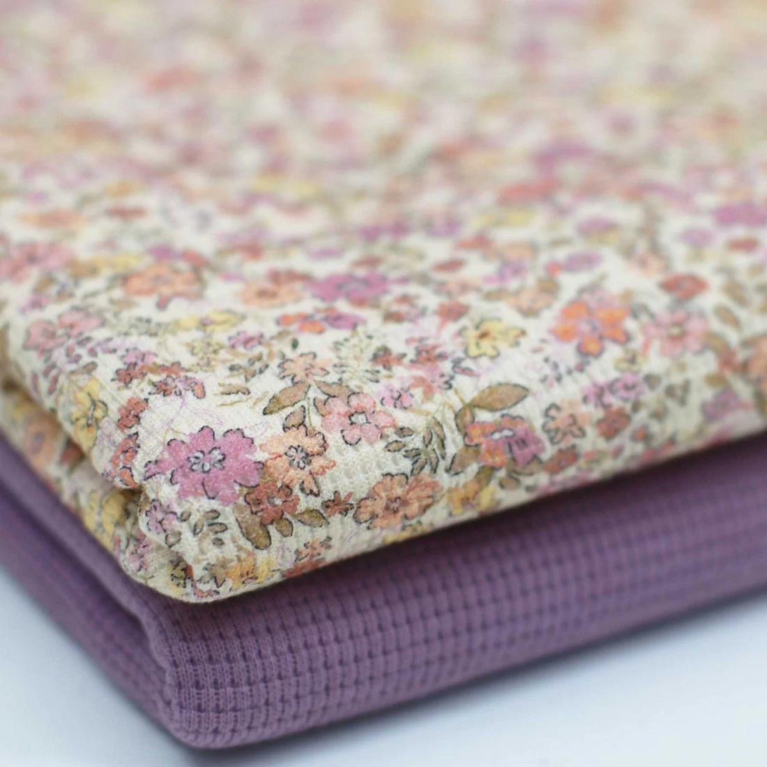 Waffelstrick Flowers Lilac